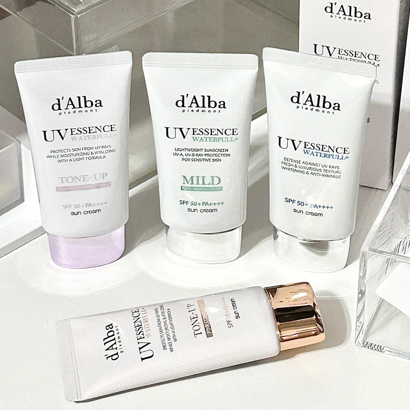 D'Alba UV エッセンス ウォーターフル サン クリー - Luxury Skincare Brands のレビューと価格